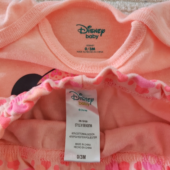 Disney Baby onsie w short 0-3 Months - Picture 2 of 3
